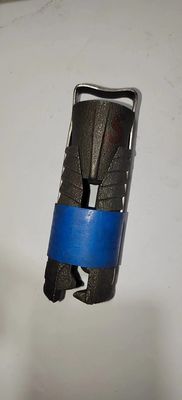 Chốt đá được củng cố với vỏ mở rộng cho khai thác mỏ